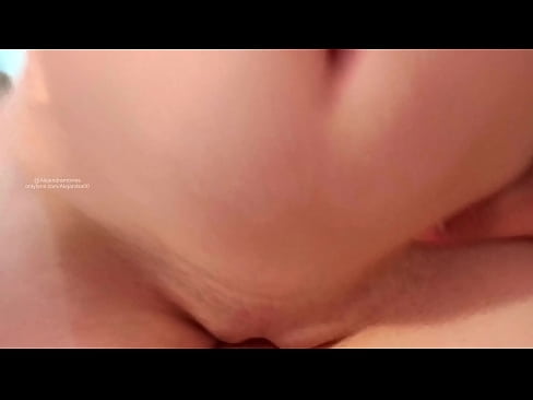 ❤️ Magasin oma õe toas ja nii ma ärkasin üles ❌ Porno at us ❌️