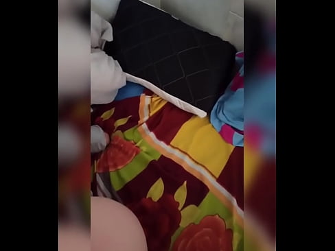 ❤️ Minu toakaaslane jääb üksi koju, sest tema abikaasa läheb puhkusele ja ma kasutan võimalust teda nussida ja täita tema perse piimaga ❌ Porno at us ❌️